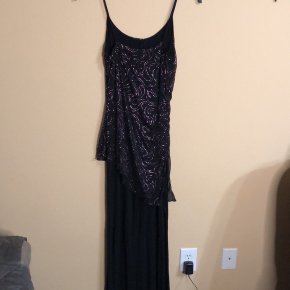 Size medium one piece jumper - Picture 2 of 4